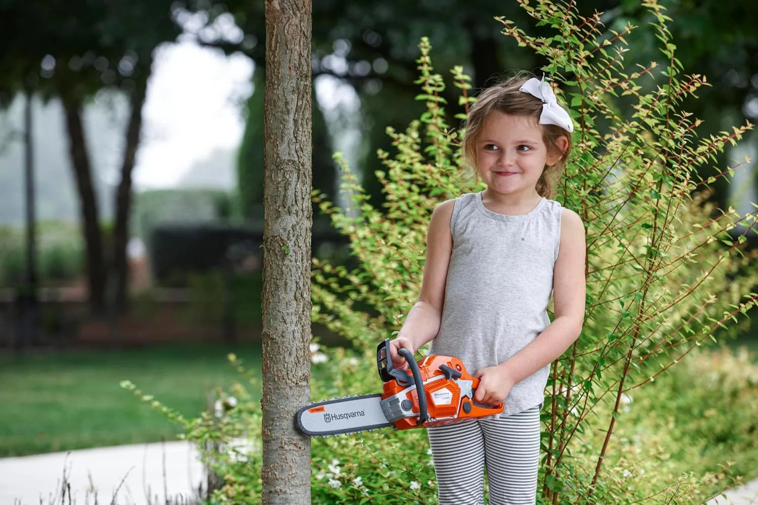 Special 550XP Toy Chainsaw, Ages 3+ - Image 3